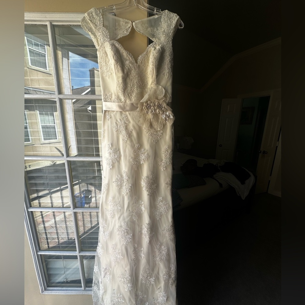 Tara Keely bride dress. Ivory size 12. Worn once.
